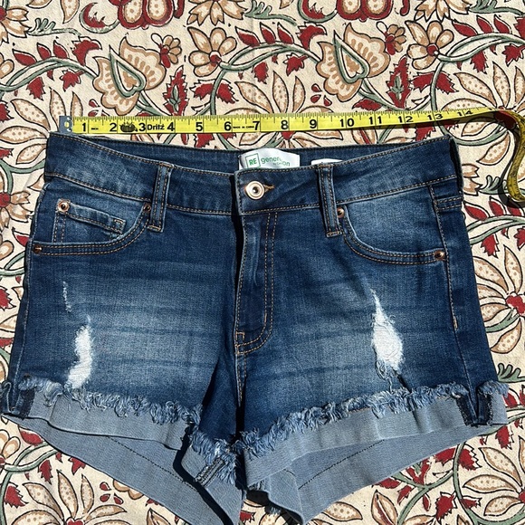 RE generation by Celebrity Pink Meadow Denim distressed Shorts size 3/26 - Picture 5 of 6
